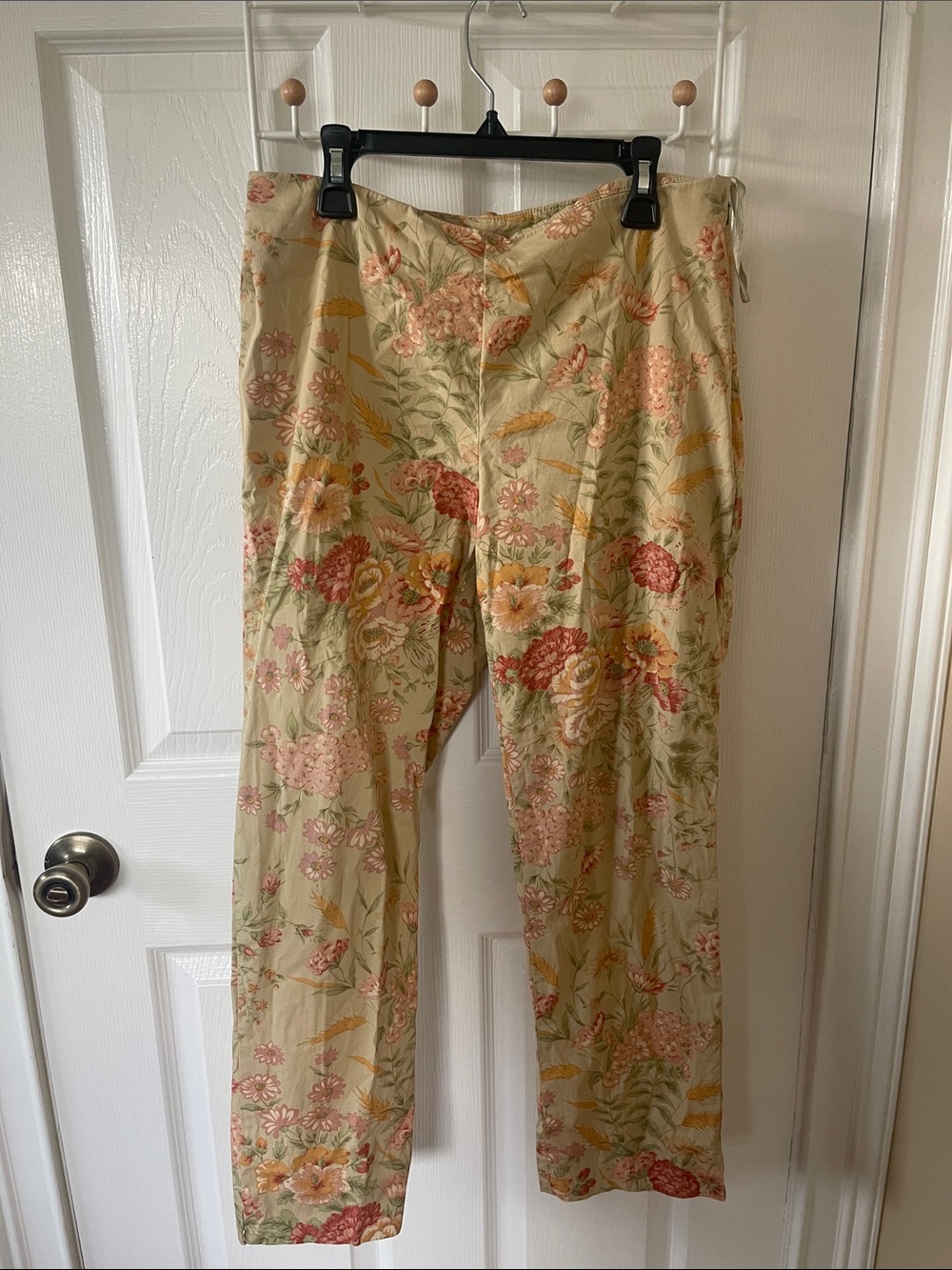 Floral Lightweight Lounge Pants in Pale brown with orange and and Pink